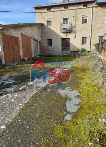 Casa-chalet en Venta en Lantarón