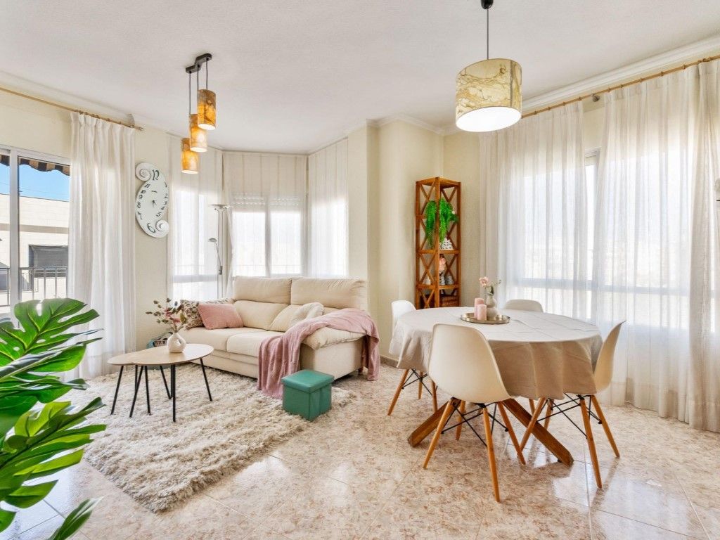 Living room of Apartment for sale in Torrevieja  with Air Conditioner and Furnished