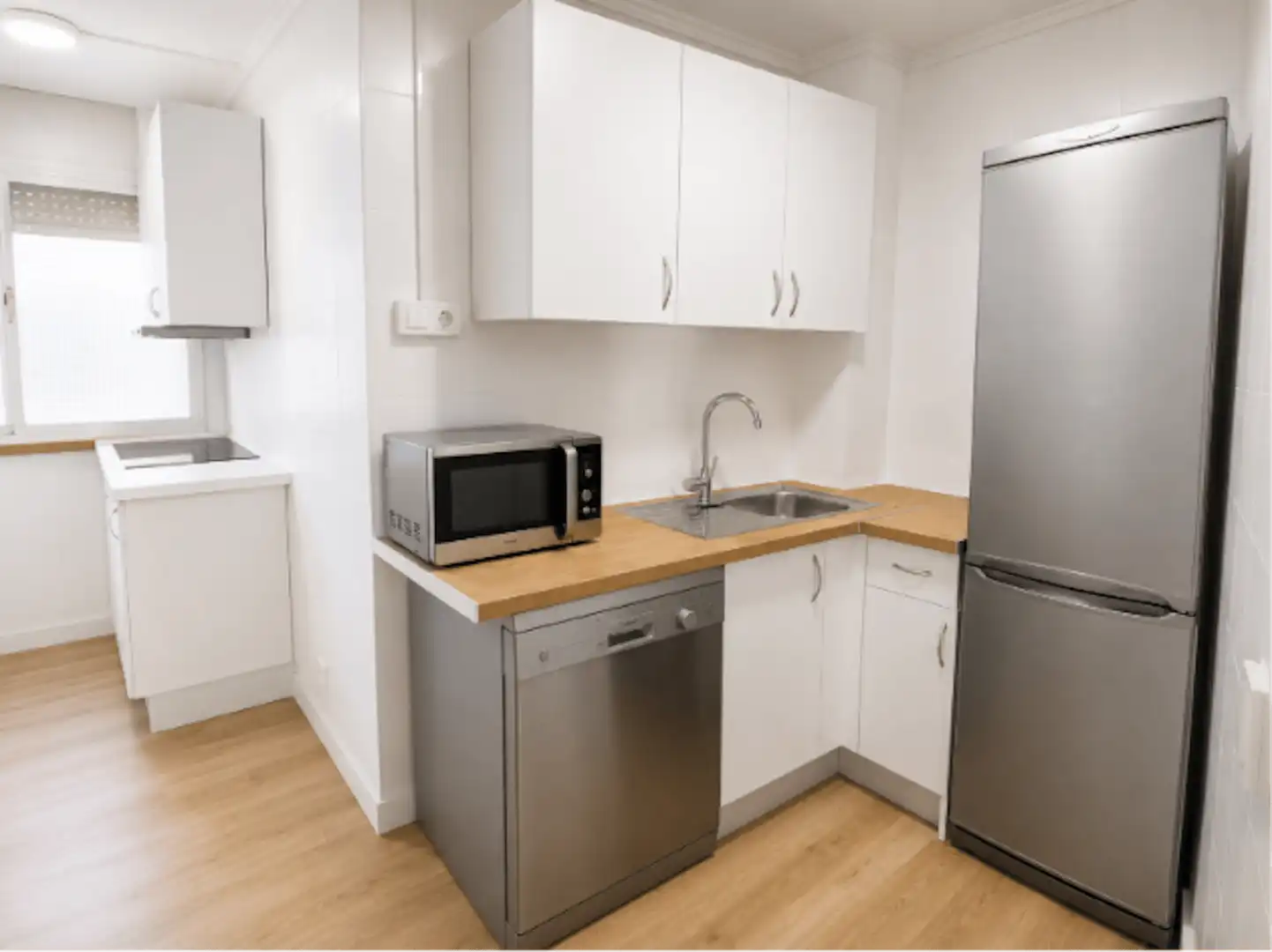 Kitchen of Flat for share in Torrejón de Ardoz  with Heating, Washing machine and TV