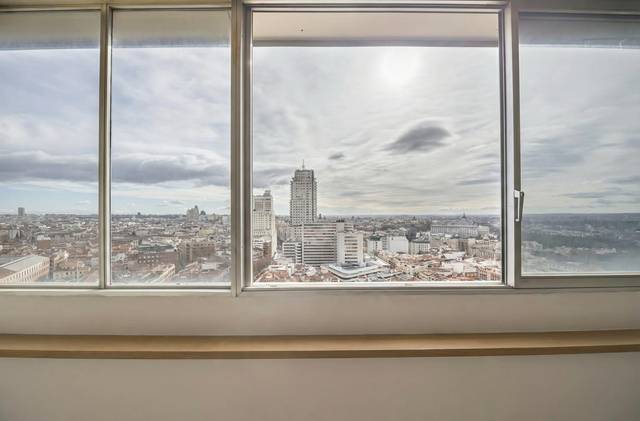 Piso en Venta en Calle de la Princesa en Argüelles