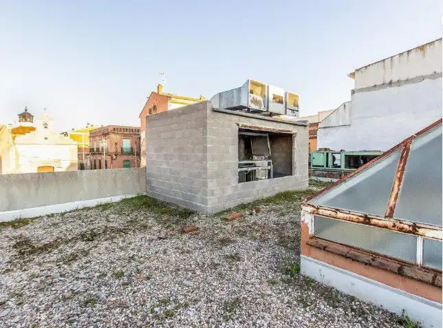 Vista exterior de Local en venta en Fuensalida