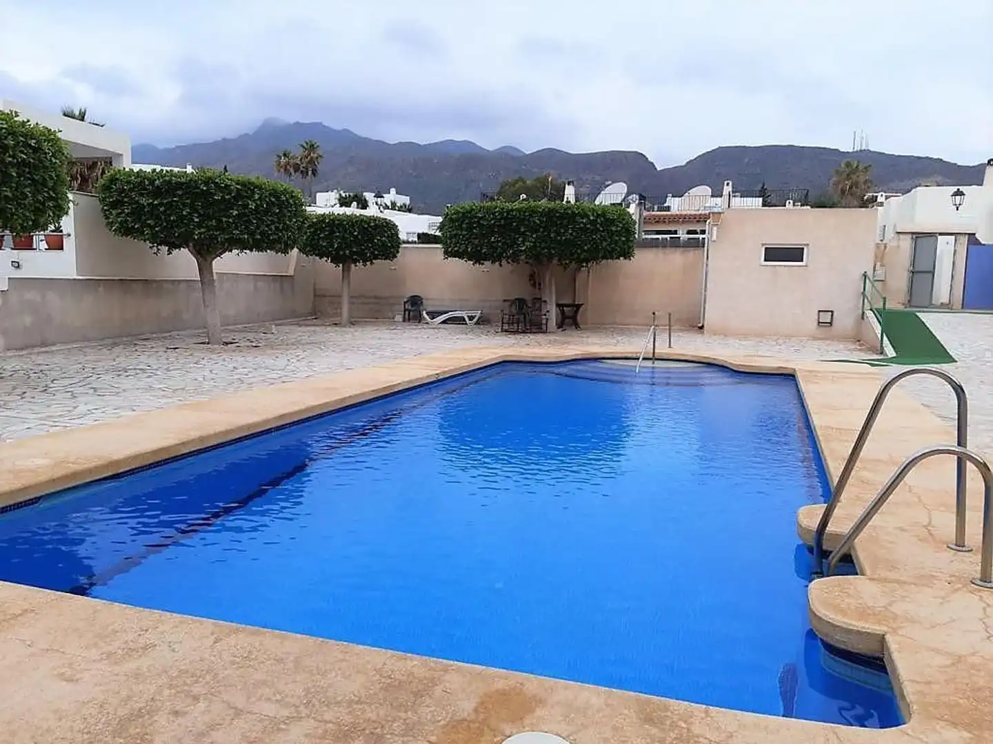 Piscina de Casa adosada en venda en Mojácar amb Aire condicionat, Terrassa i Traster