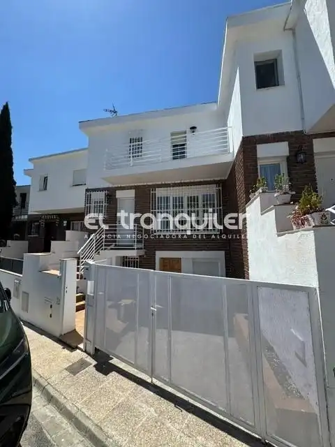 Exterior view of Detached homes for rent in Madrid  with Private garden, Terrace and Swimming Pool