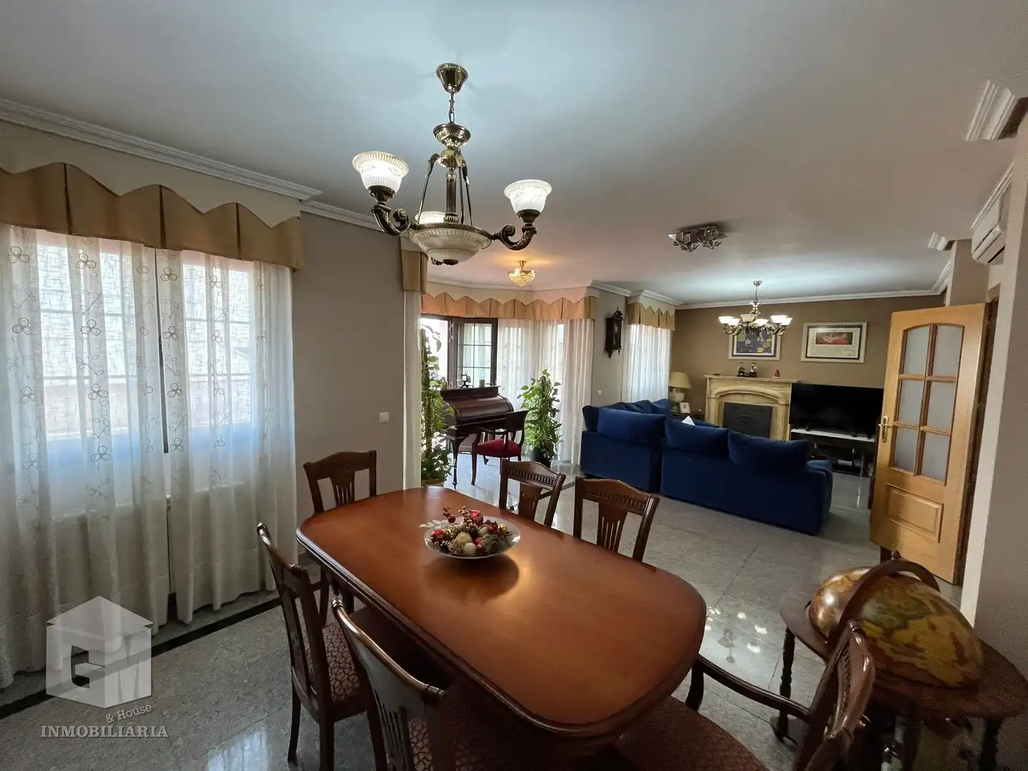 Comedor de Casa o chalet en venta en Illescas con Aire acondicionado, Calefacción y Jardín privado