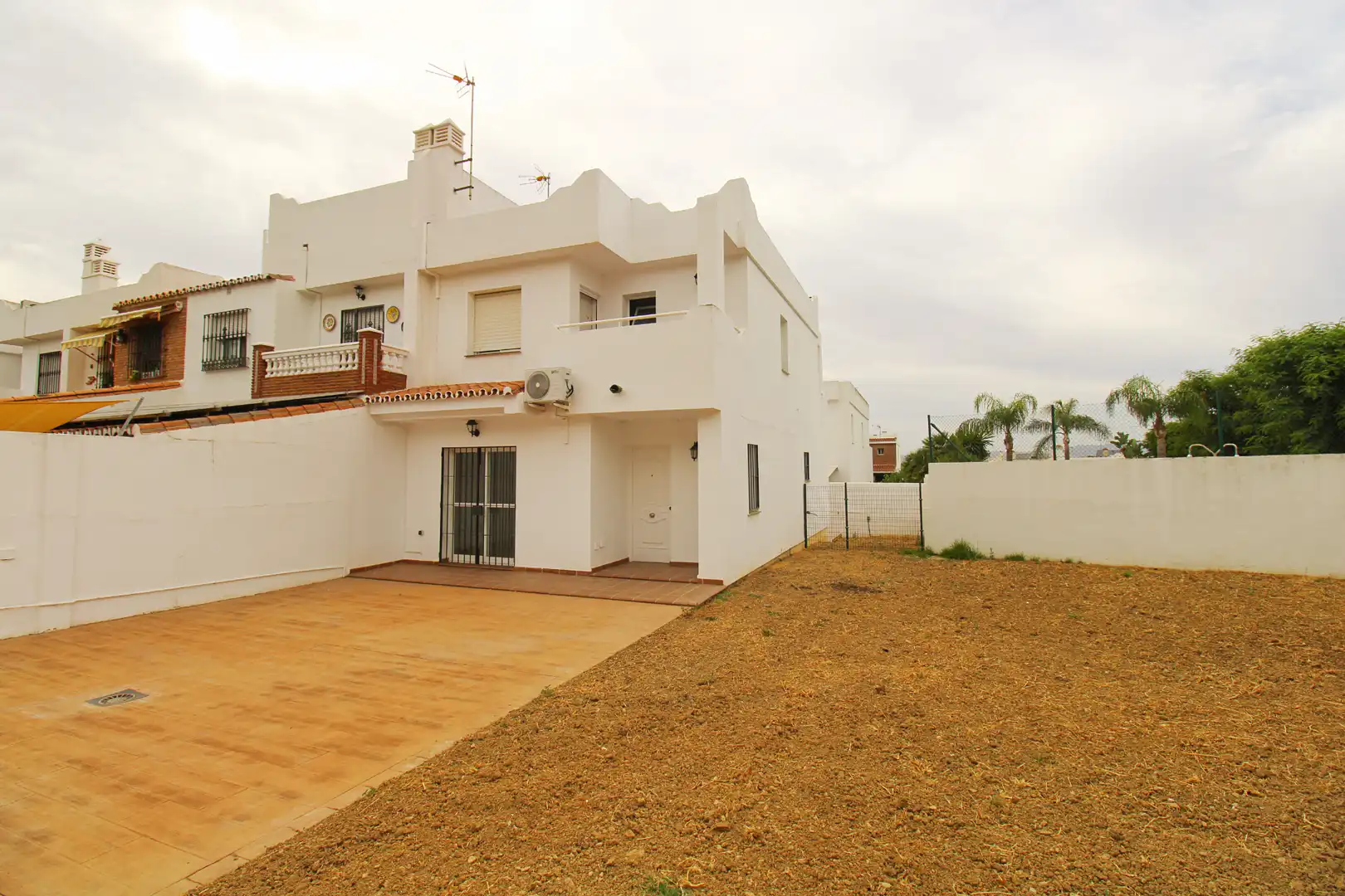 Single-family semi-detached for rent in Capellanía - Retamar