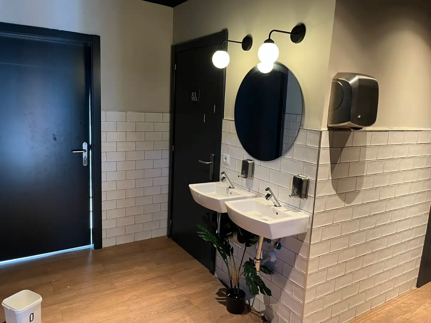 Business premises for transfer in Sant Martí, imagen 9