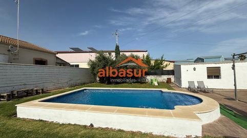 AMPLIA VIVIENDA CON PARCELA, PISCINA Y GARAJE, imatge 2