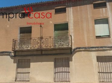 Casa rústica en venda a Bernuy de Porreros
