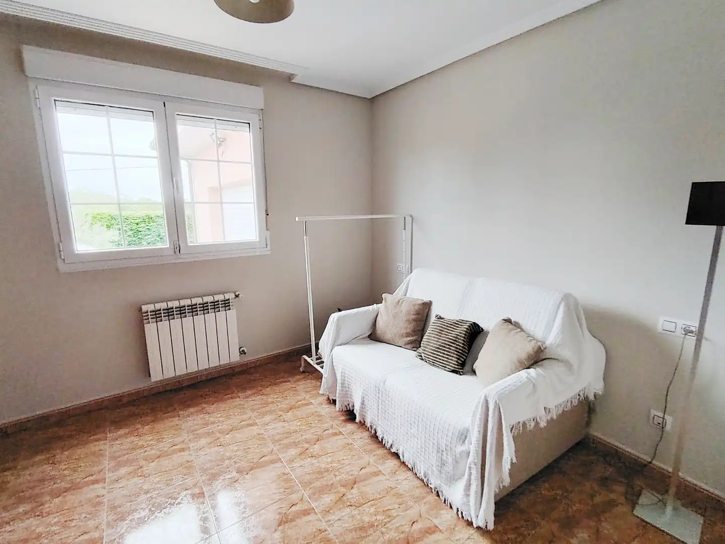 Bedroom of Houses for sale in Villaviciosa  with Heating, Private garden and Parquet flooring