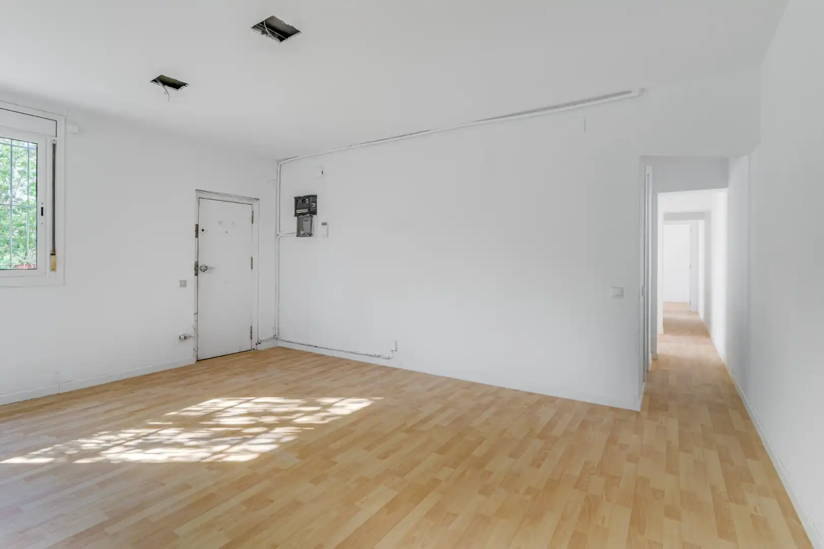 Sala d'estar de Pis en venda en Barcelona amb Parquet i Forn