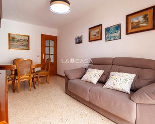 Living room of Flat for sale in  Barcelona Capital  with Heating and Balcony