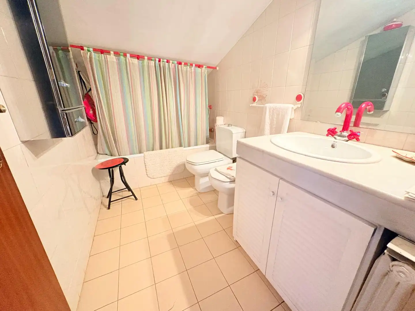 Baño de Casa o chalet en venta en Corbera de Llobregat con Calefacción, Jardín privado y Terraza