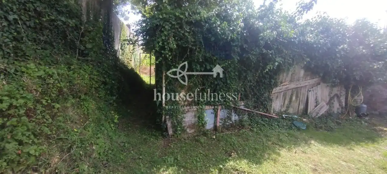 Casa o xalet en venda en Ferrol amb Calefacció, Jardí privat i Parquet