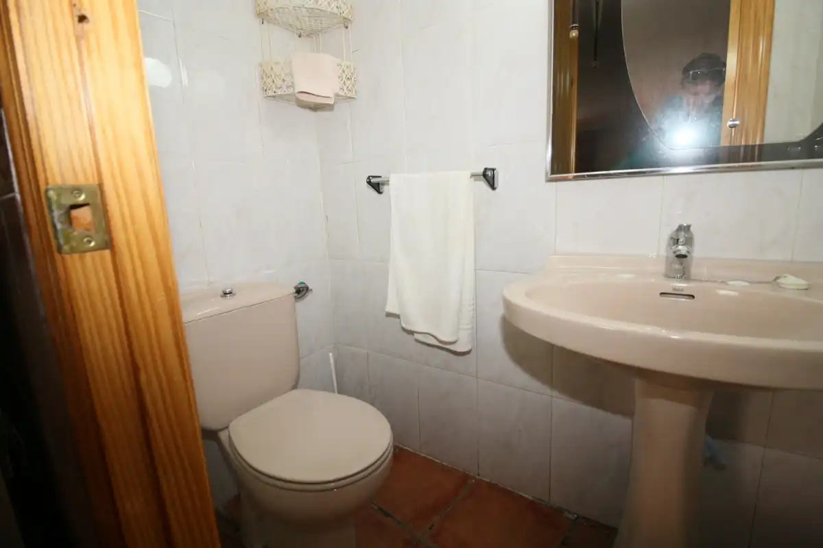 Baño de Piso en venta en Arenas de San Pedro con Calefacción, Terraza y Amueblado