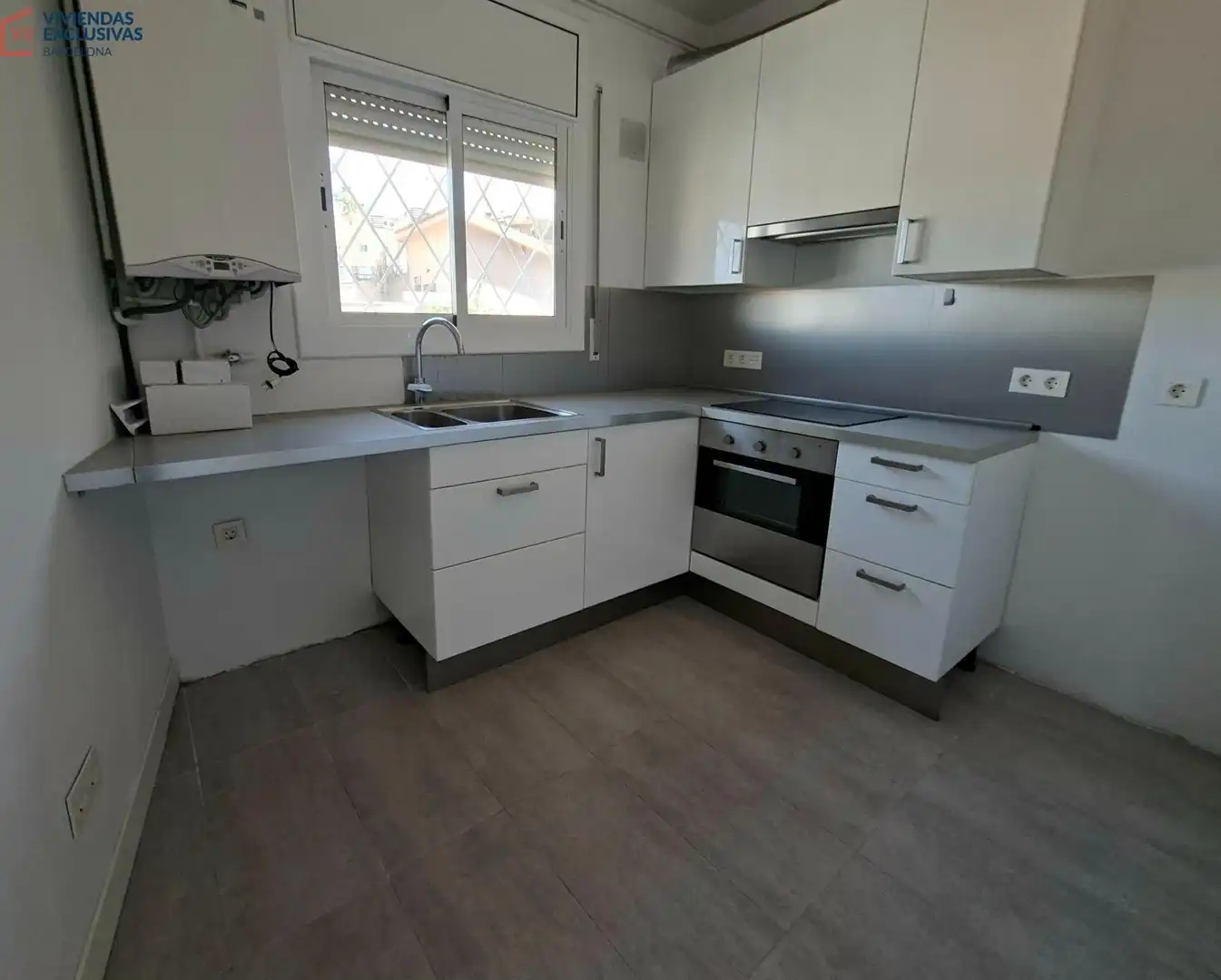 Cuina de Casa o xalet en venda en Sant Just Desvern amb Aire condicionat, Calefacció i Jardí privat