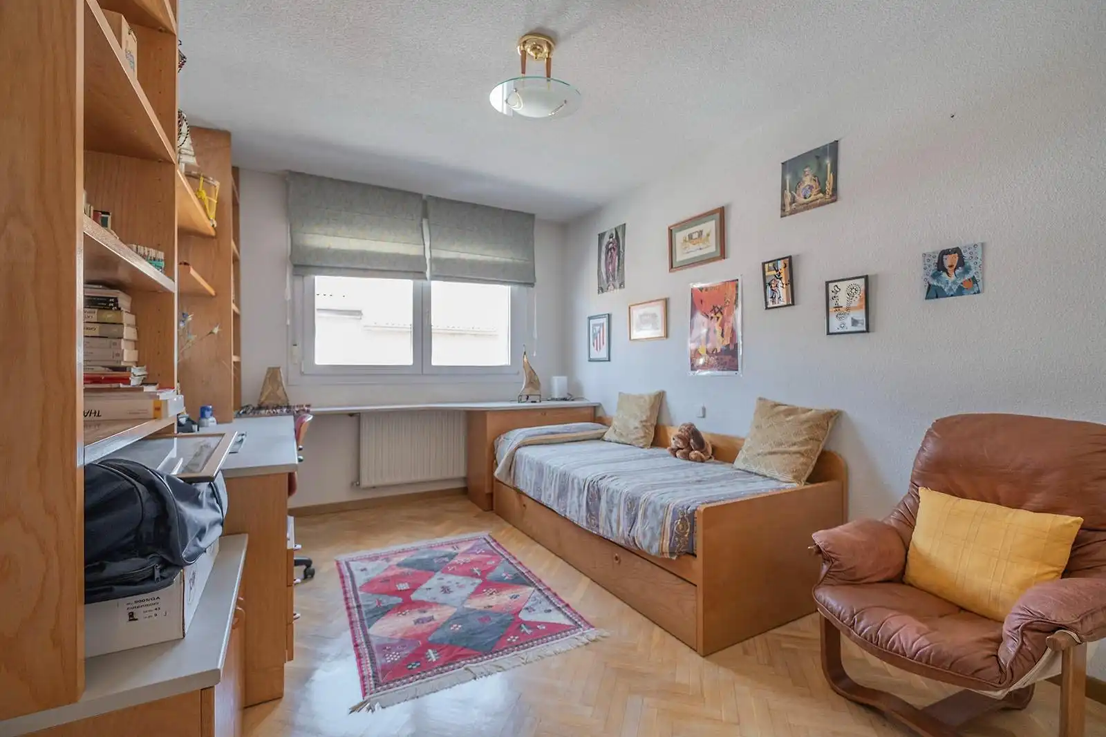 Habitación de Casa adosada en venta en Tres Cantos con Calefacción, Jardín privado y Parquet