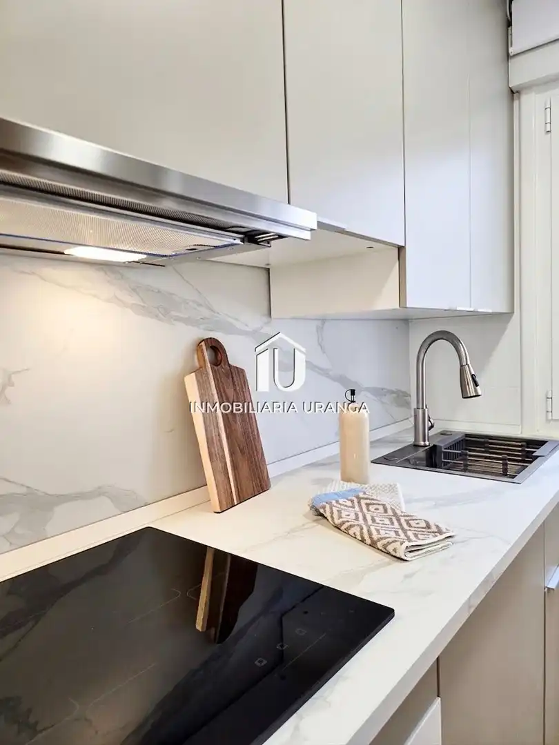 Kitchen of Flat for sale in Laredo