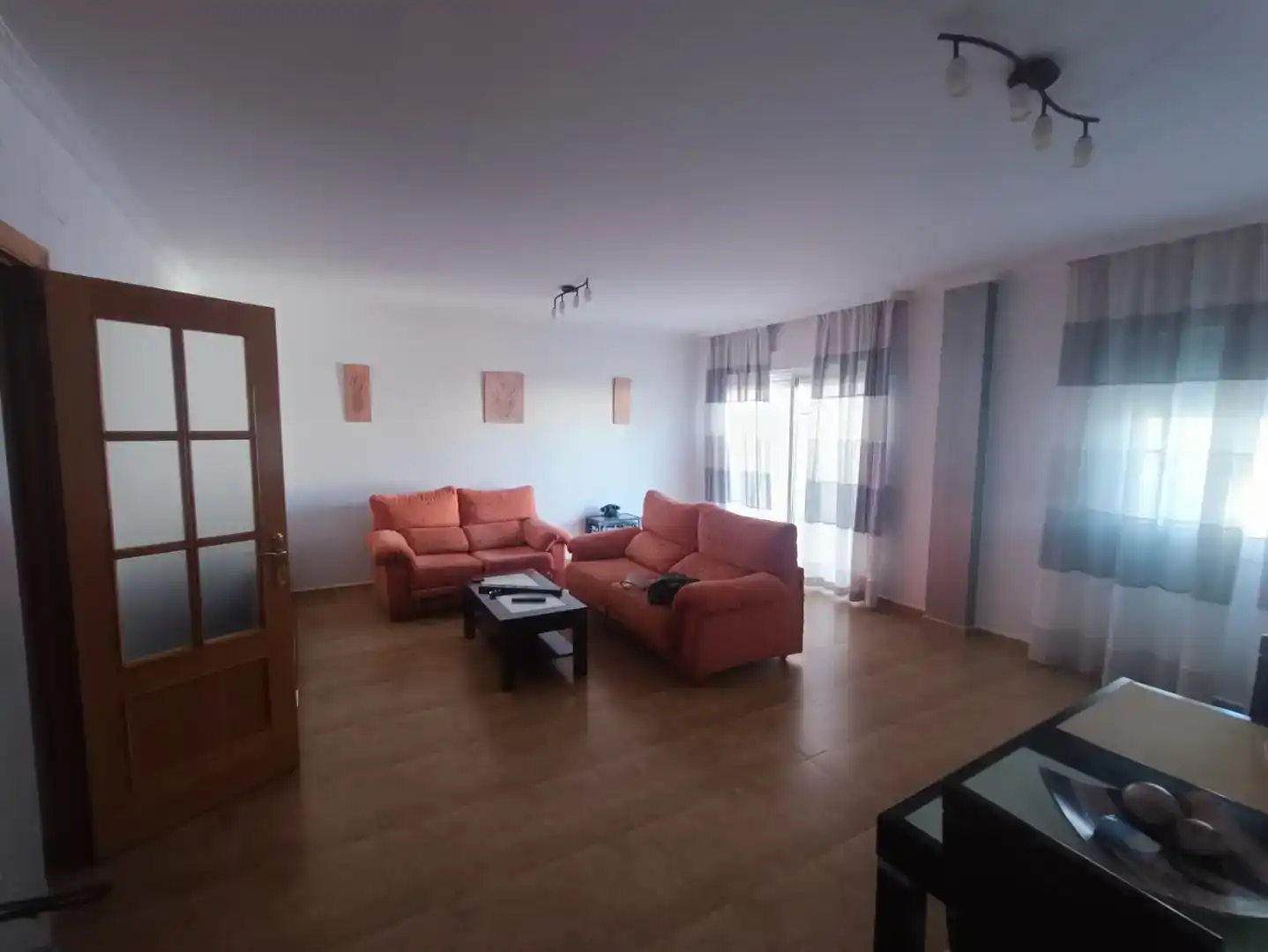 Sala d'estar de Casa adosada en venda en Recas amb Aire condicionat