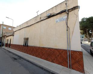 Vista exterior de Casa adosada en venda en La Unión