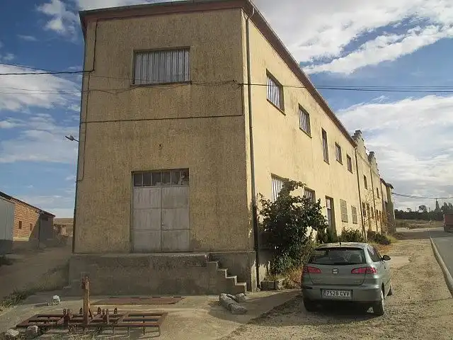 Vista exterior de Nau industrial en venda en Macotera