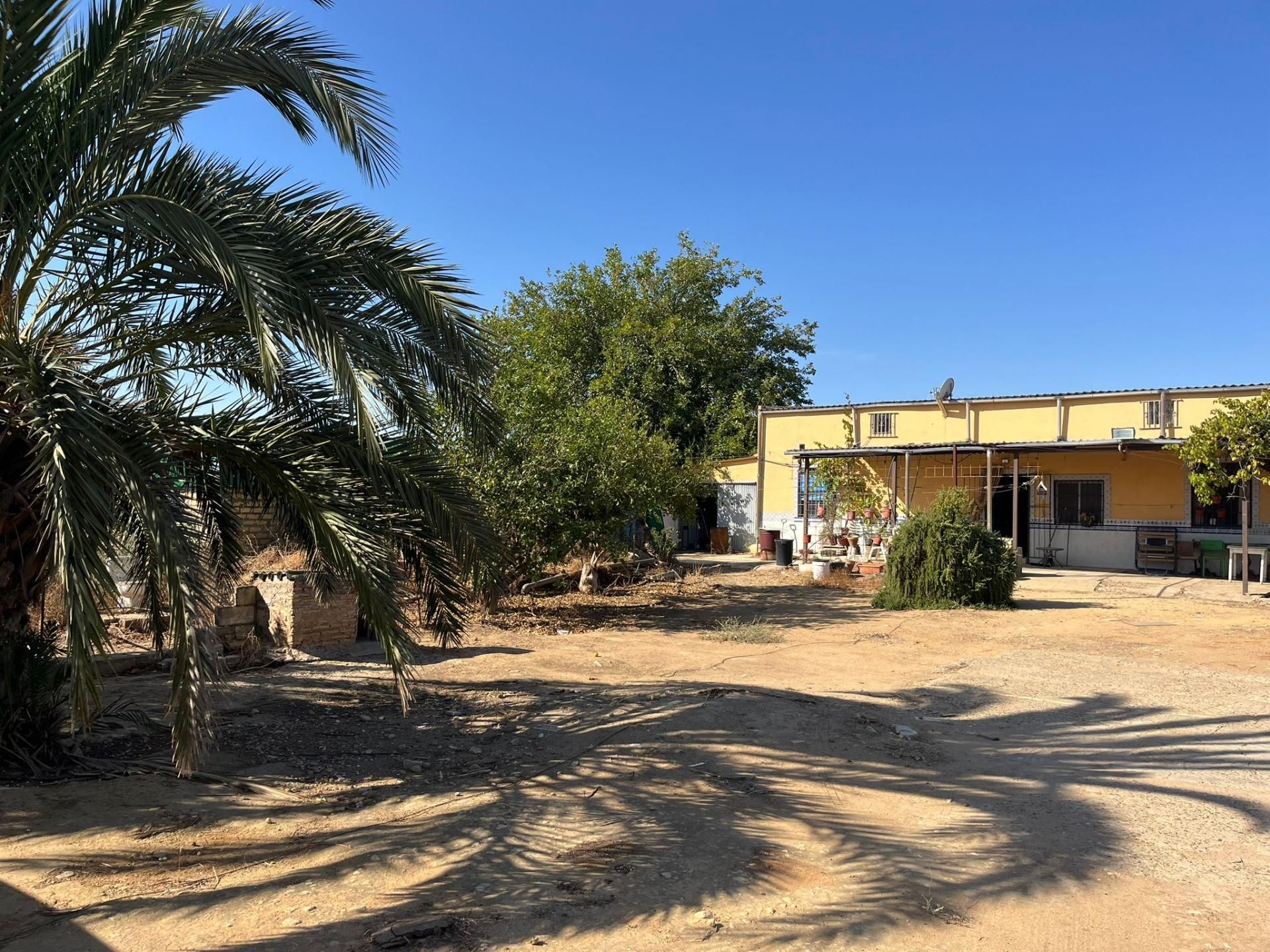 Country house for sale in  Sevilla Capital