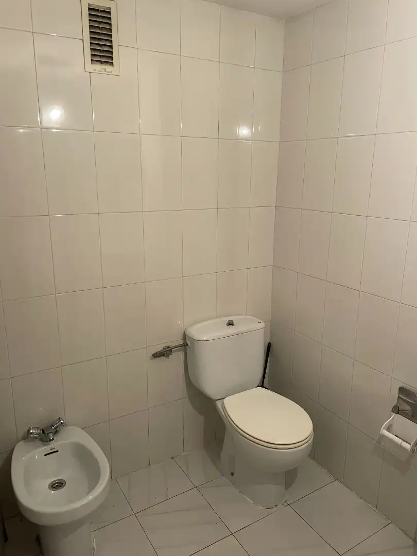 Baño de Piso en venta en Tui con Amueblado y Balcón