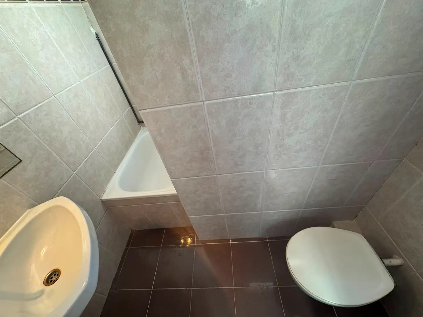 Baño de Piso en venta en Barcelona con Horno, Microondas y Balcón