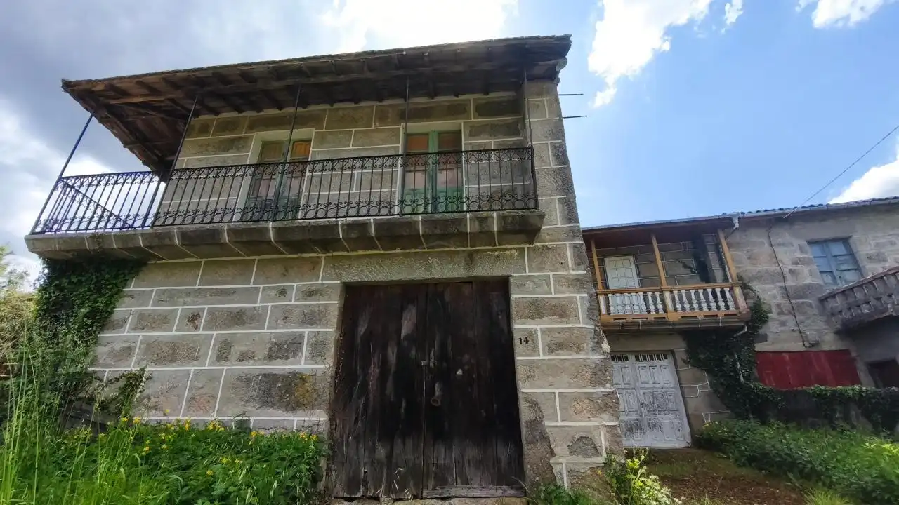Vista exterior de Finca rústica en venda en Baños de Molgas amb Jardí privat i Balcó