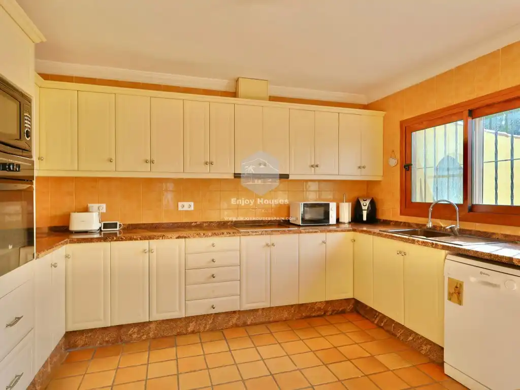 Houses for sale in Partides comunes - Adsubia