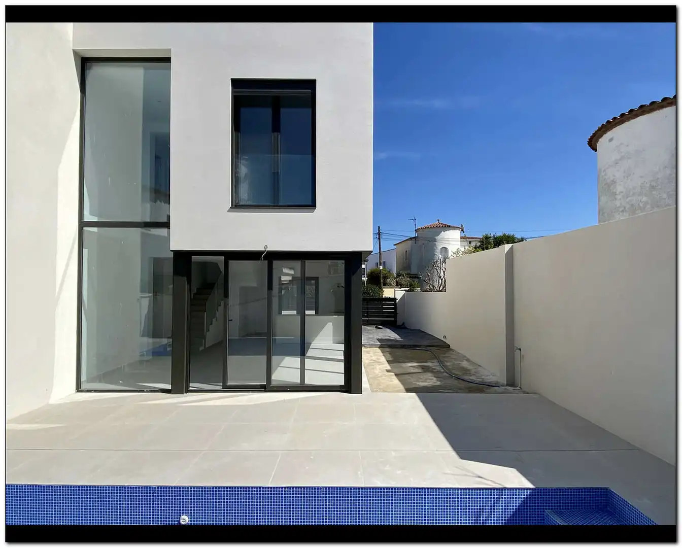 House with pool for sale in Requesens, imagen 2