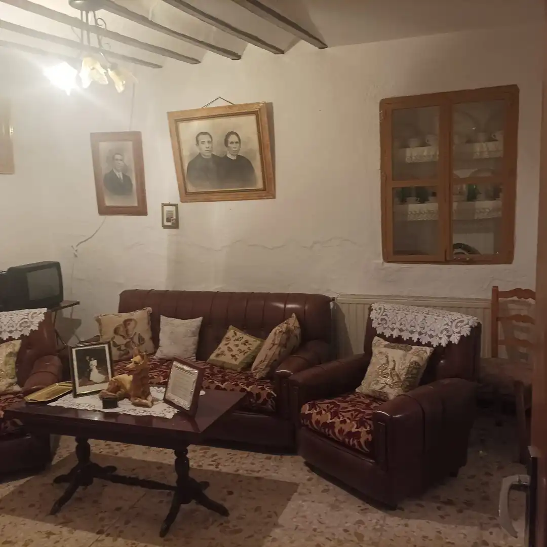 Sala de estar de Casa o chalet en venta en Villanueva de Alcardete con Calefacción, Jardín privado y Parquet
