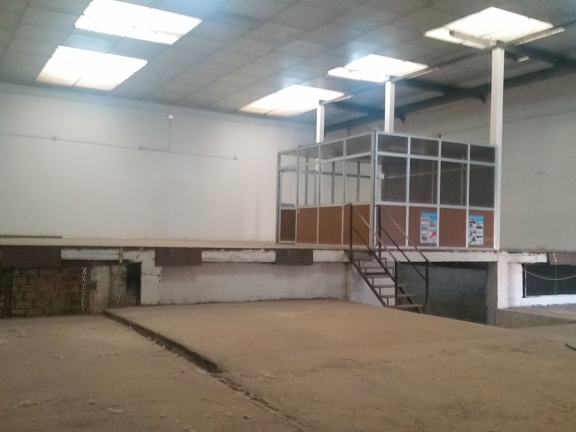 Nau industrial en venda en Villaquilambre