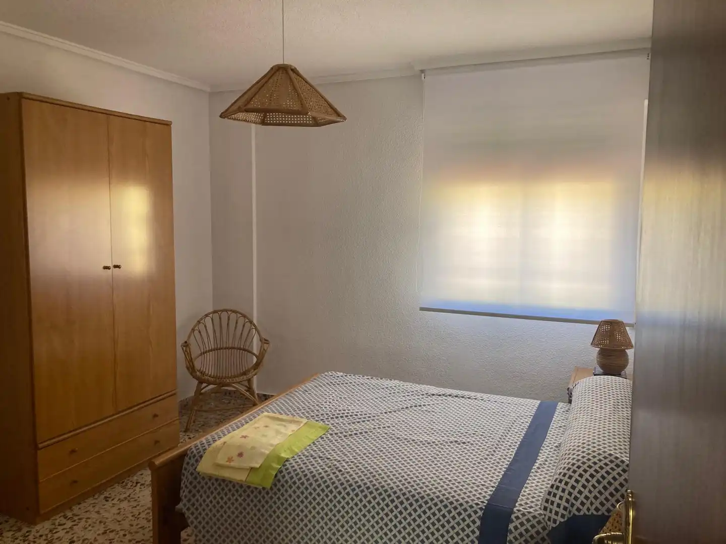 Habitación de Casa o chalet en venta en Villena con Jardín privado, Piscina y Amueblado