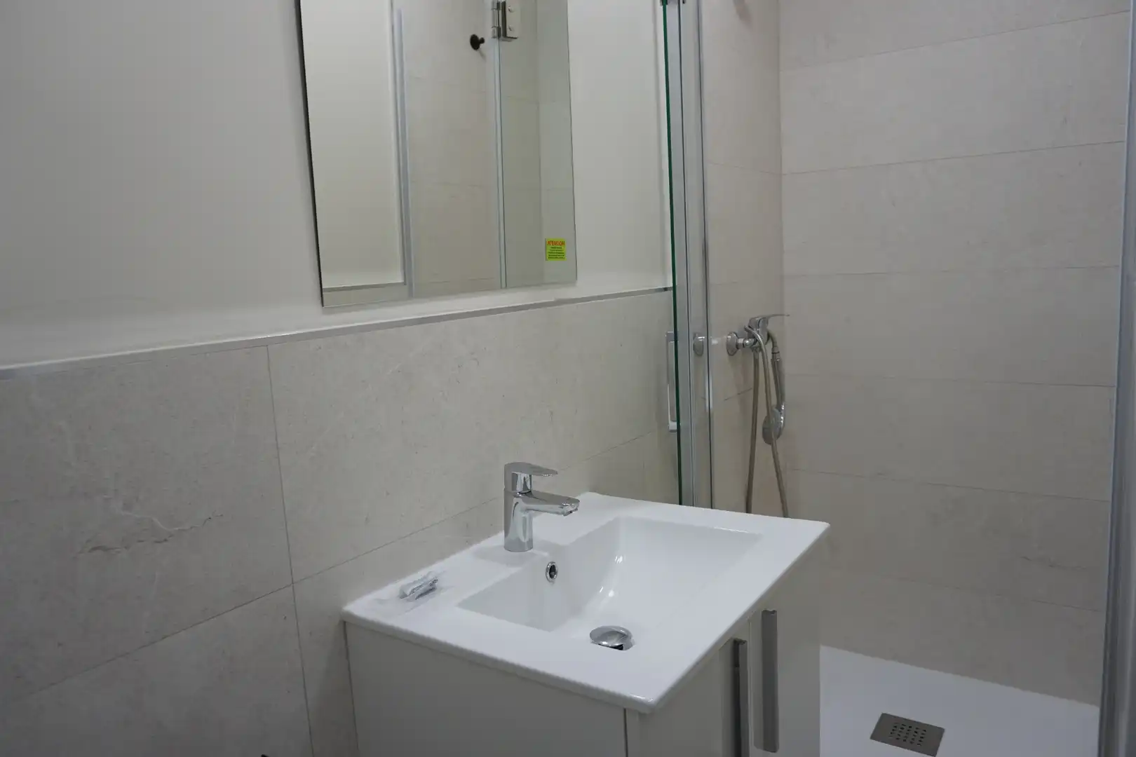 Bany de Casa o xalet per a compartir en Ávila amb Calefacció, Moblat i Rentadora