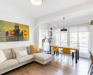 Exterior view of Flat to rent in  Barcelona Capital  with Air Conditioner, Heating and Furnished