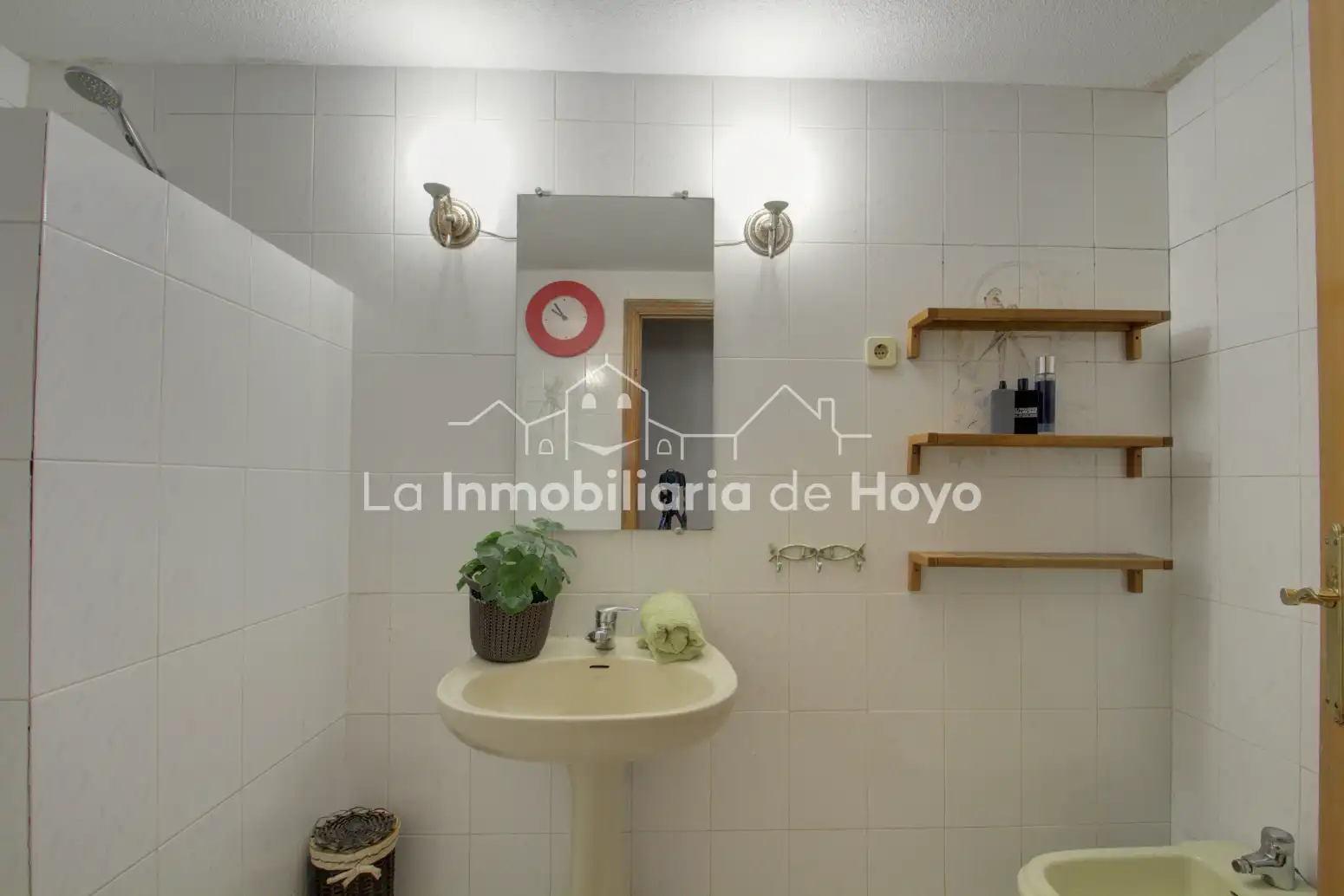 Badezimmer von Wohnung zum Verkauf in Hoyo de Manzanares mit Heizung, Privatgarten und Abstellraum