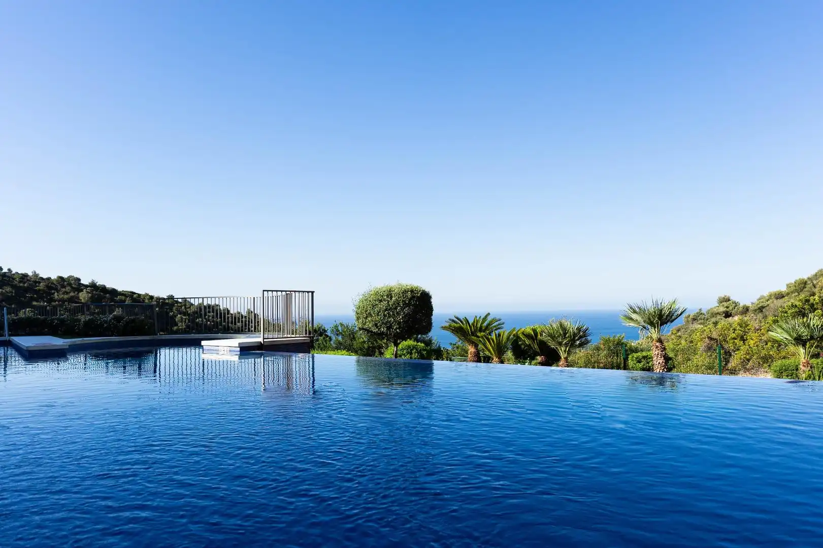 Piscina de Apartament en venda en Marbella amb Aire condicionat, Calefacció i Jardí privat
