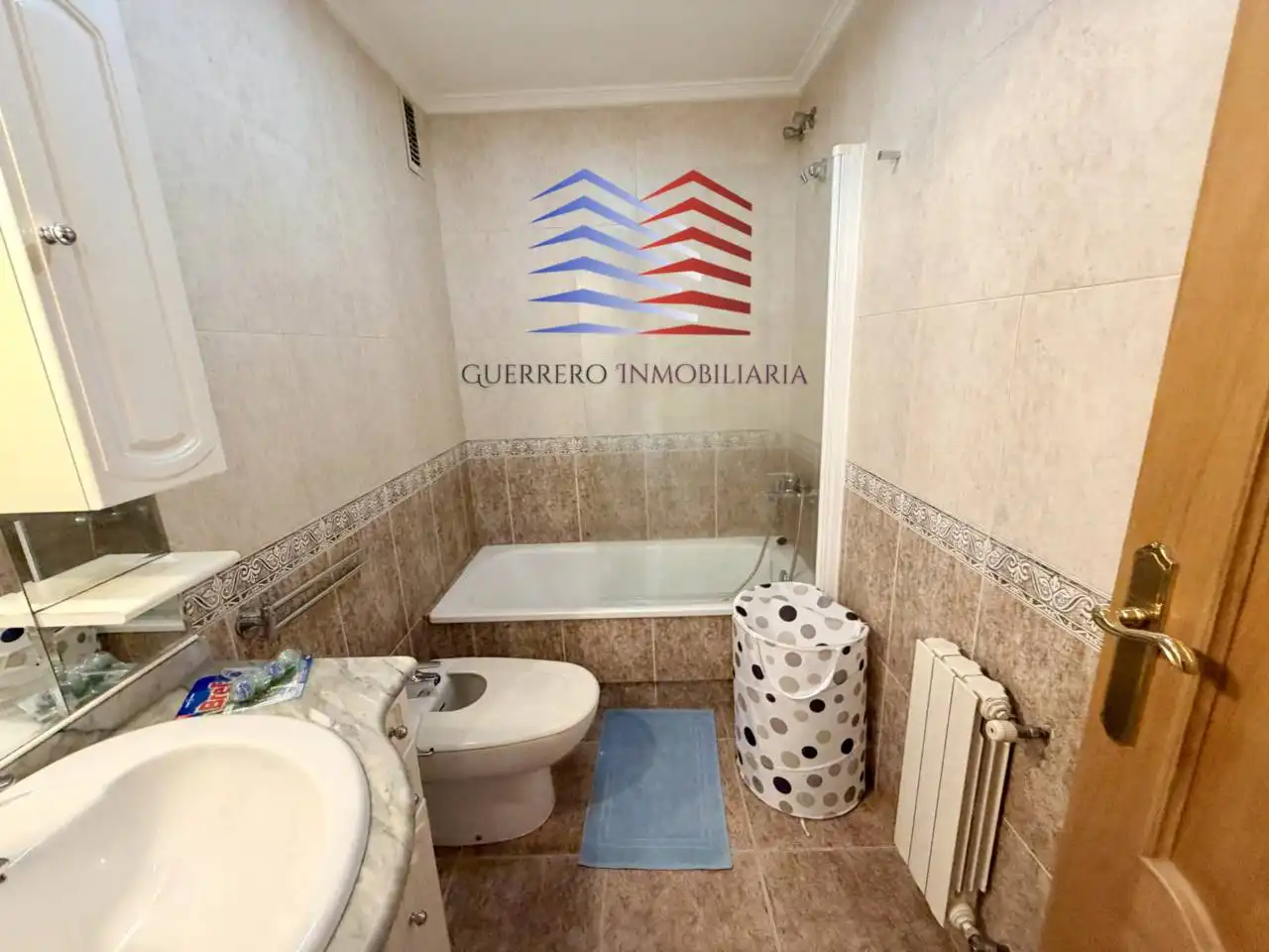 Exterior view of Apartments for rent in Ourense Capital   with Heating, Parquet flooring and Storage room