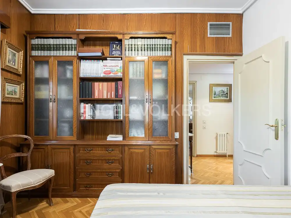Habitación de Casa o chalet en venta en Paterna con Calefacción, Jardín privado y Parquet