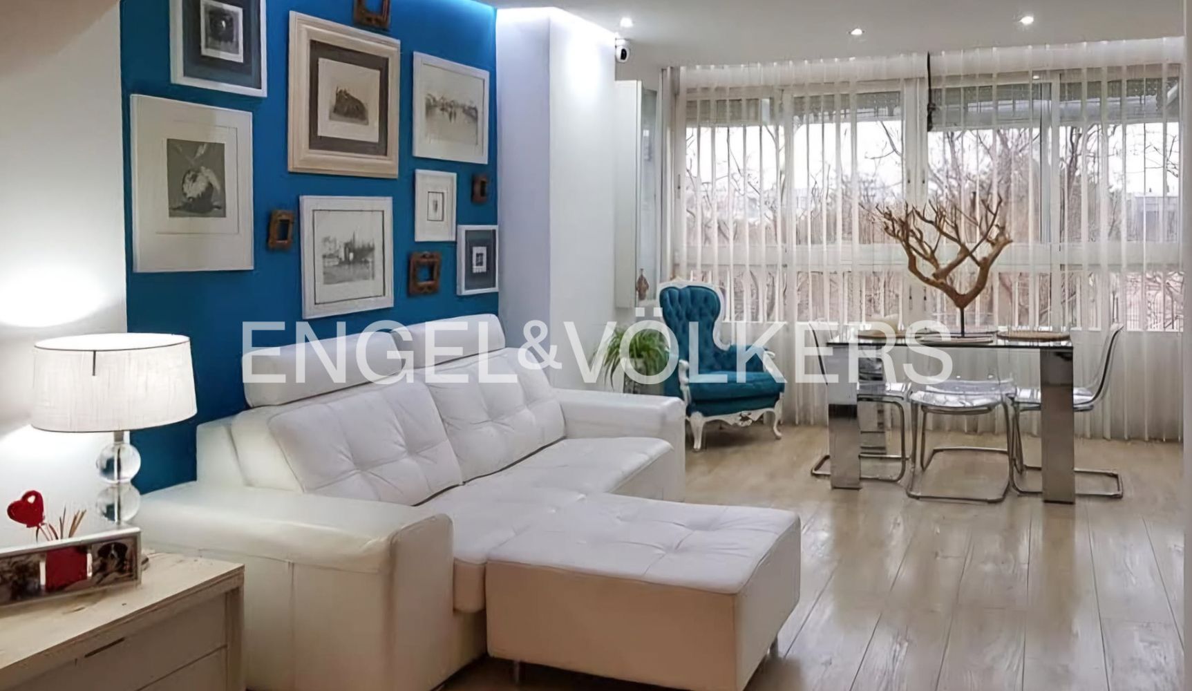 Sala d'estar de Dúplex de lloguer en  Valencia Capital amb Aire condicionat, Calefacció i Moblat