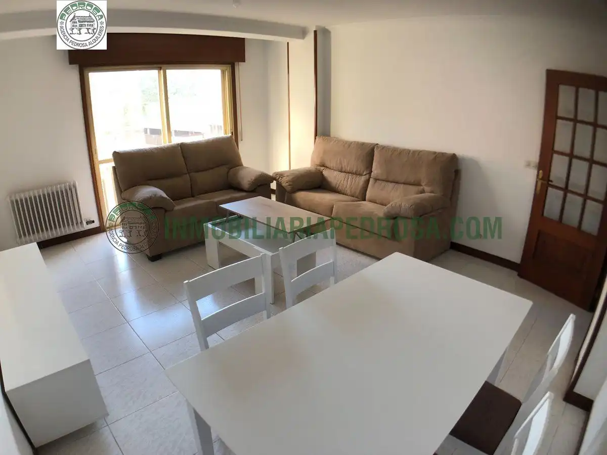 Study for rent in Calle cruz bermella (da), Zona de Plaza de Barcelos