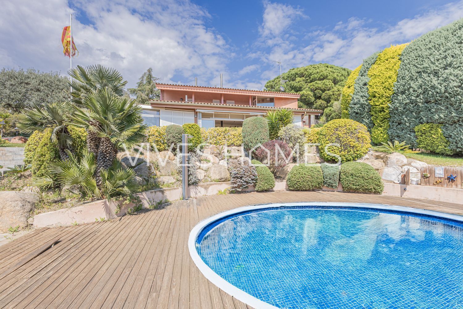 Vista exterior de Casa o chalet en venta en Sant Vicenç de Montalt con Aire acondicionado, Calefacción y Jardín privado