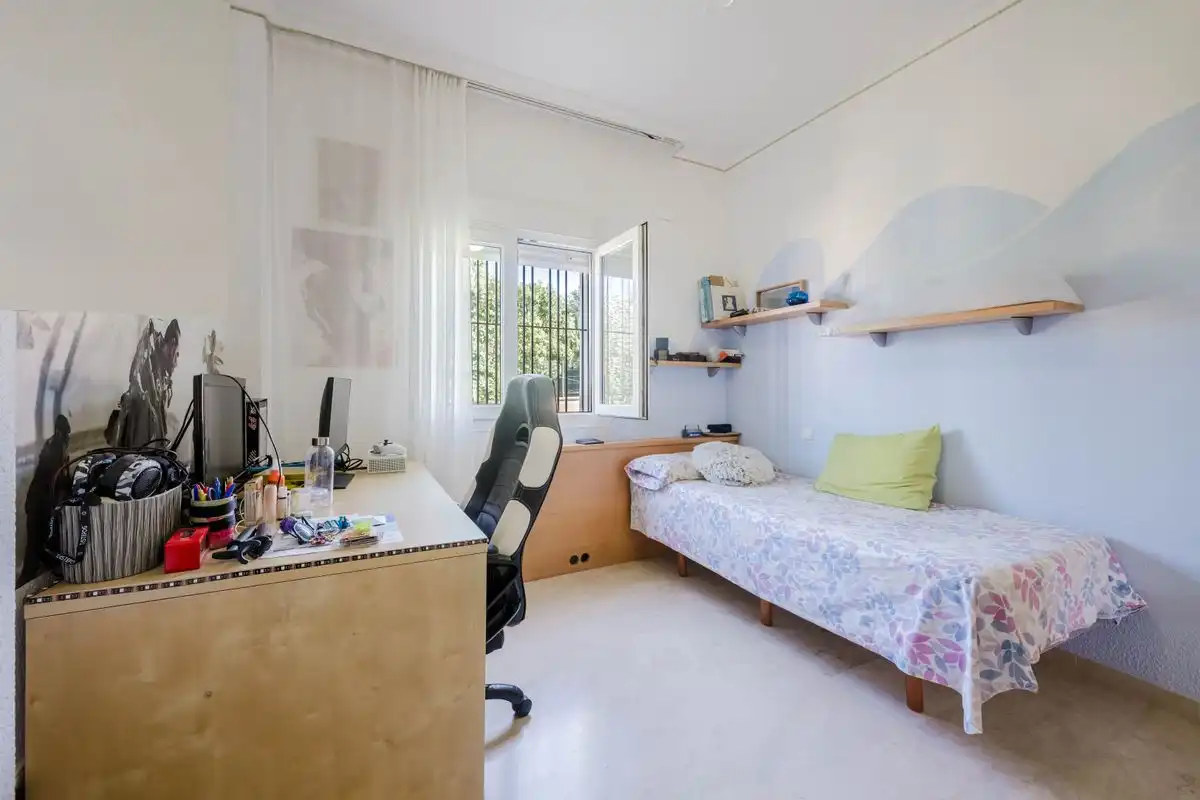 Dormitori de Casa o xalet en venda en Almensilla amb Aire condicionat, Calefacció i Jardí privat