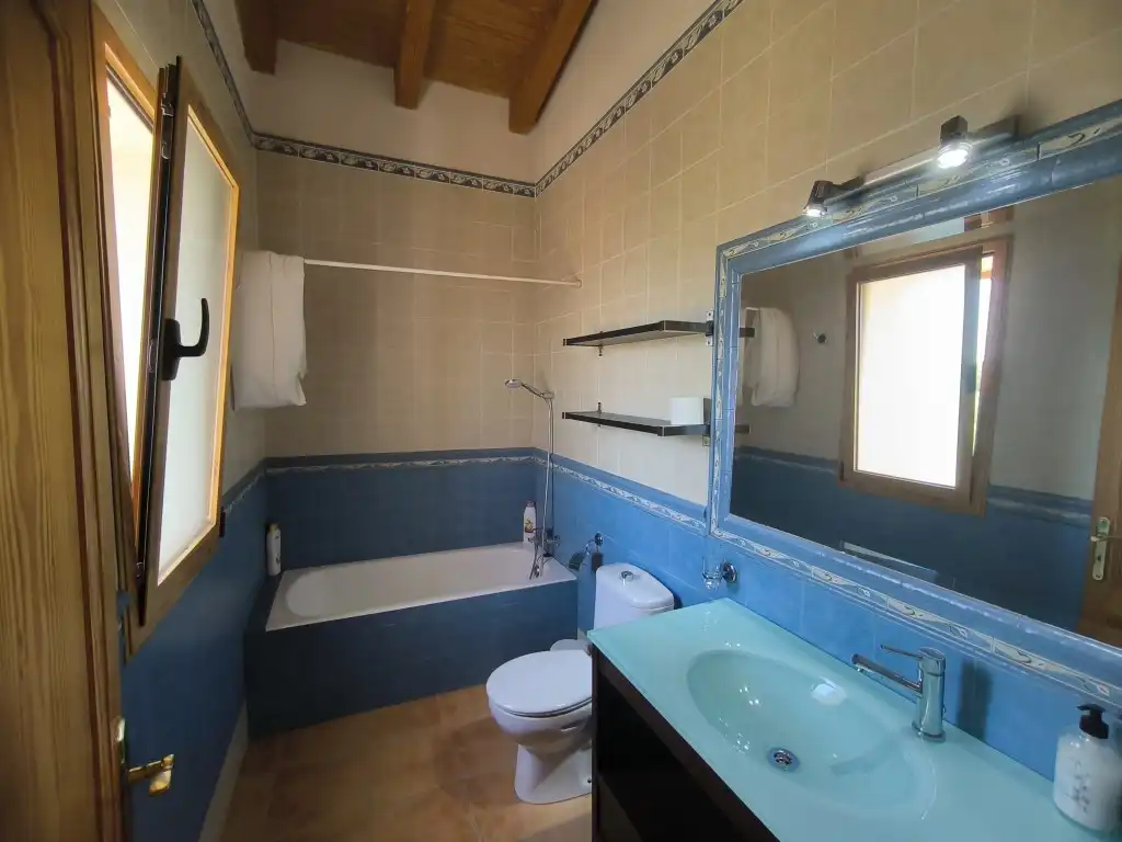 Casa rústica con piscina en venta en Llubí, imagen 13