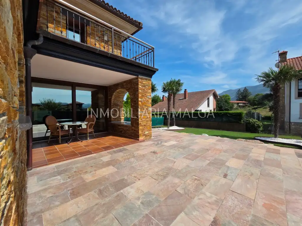 Terrace of Houses for sale in Colunga  with Heating, Private garden and Parquet flooring