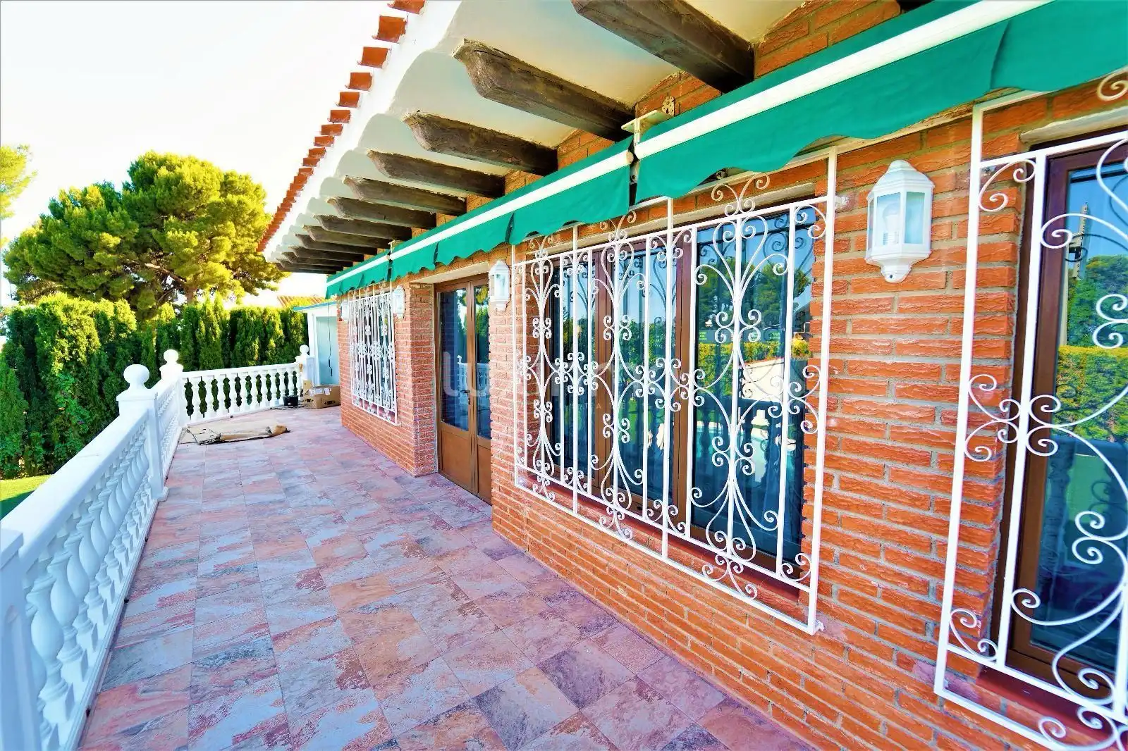 Vista exterior de Casa o chalet en venta en La Nucia con Aire acondicionado, Terraza y Trastero