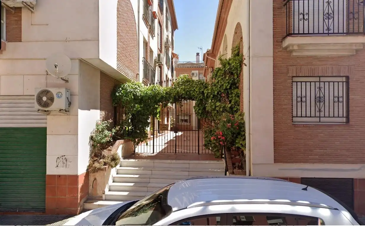 Vista exterior de Piso en venta en Maracena