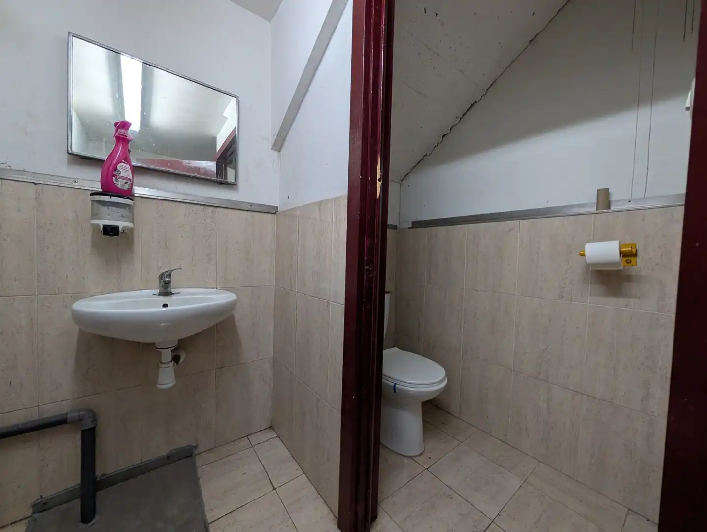 Baño de Nave industrial en venta en Cuarte de Huerva