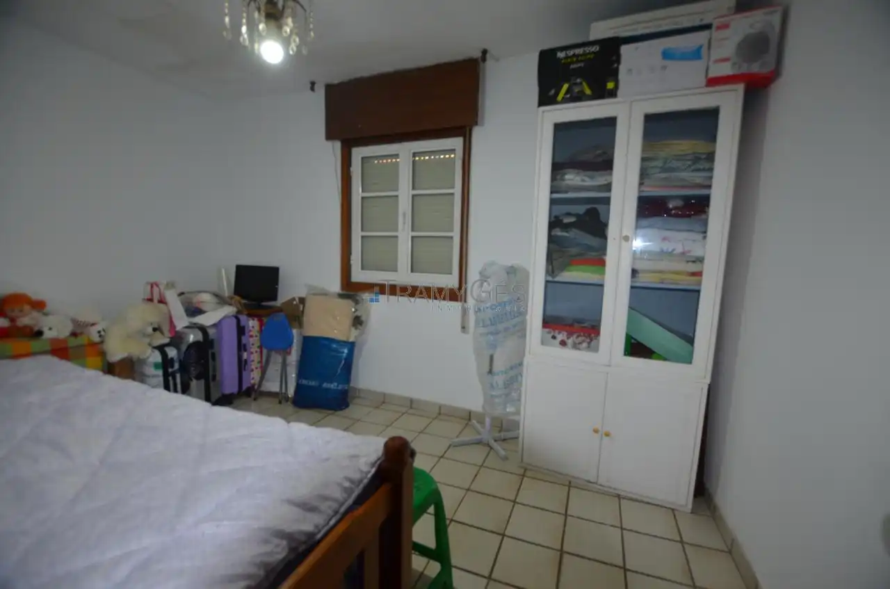 Schlafzimmer von Einfamilien-Reihenhaus zum Verkauf in Tui mit Heizung