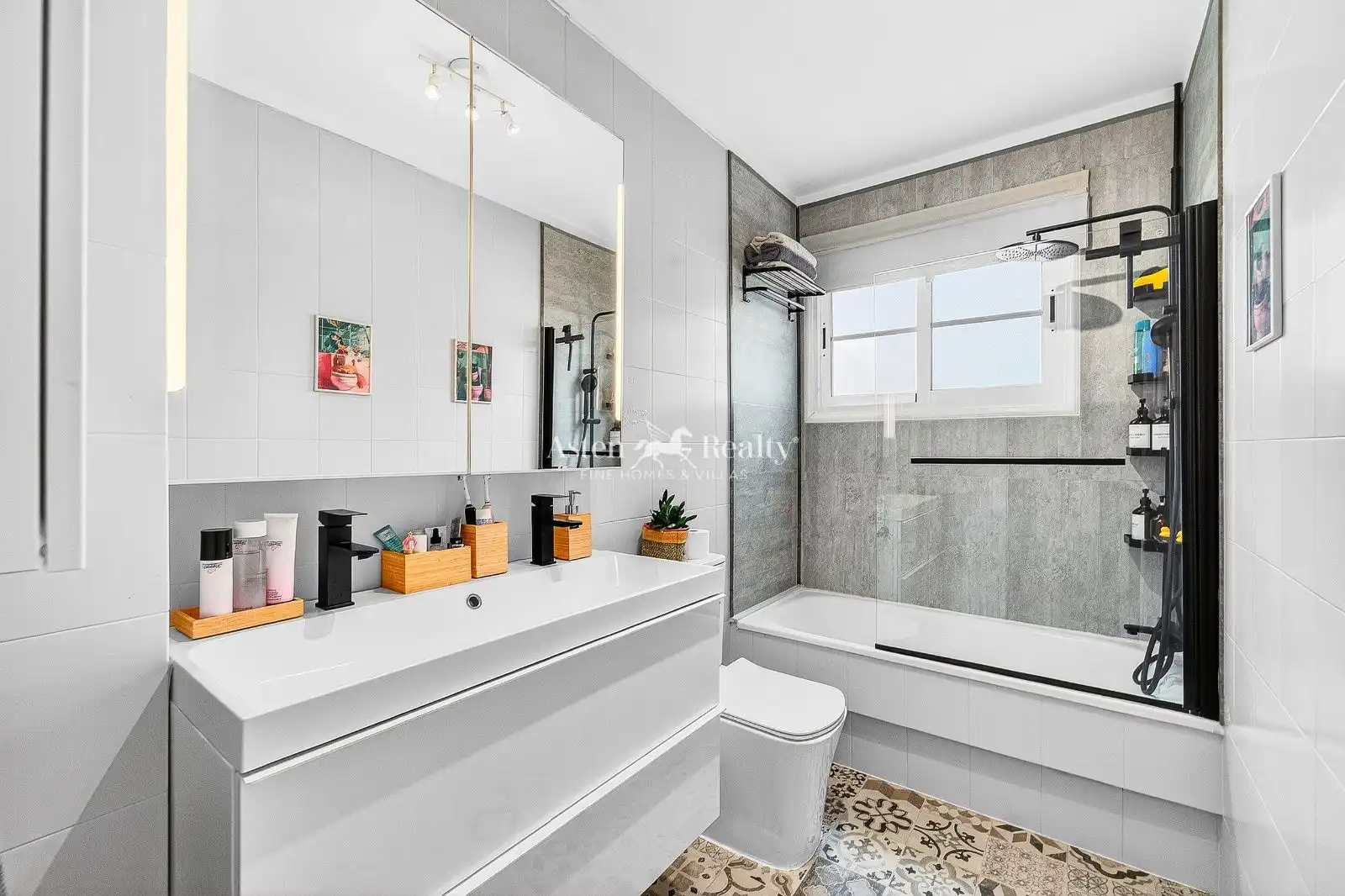 Badezimmer von Dachboden zum Verkauf in Los Realejos mit Terrasse